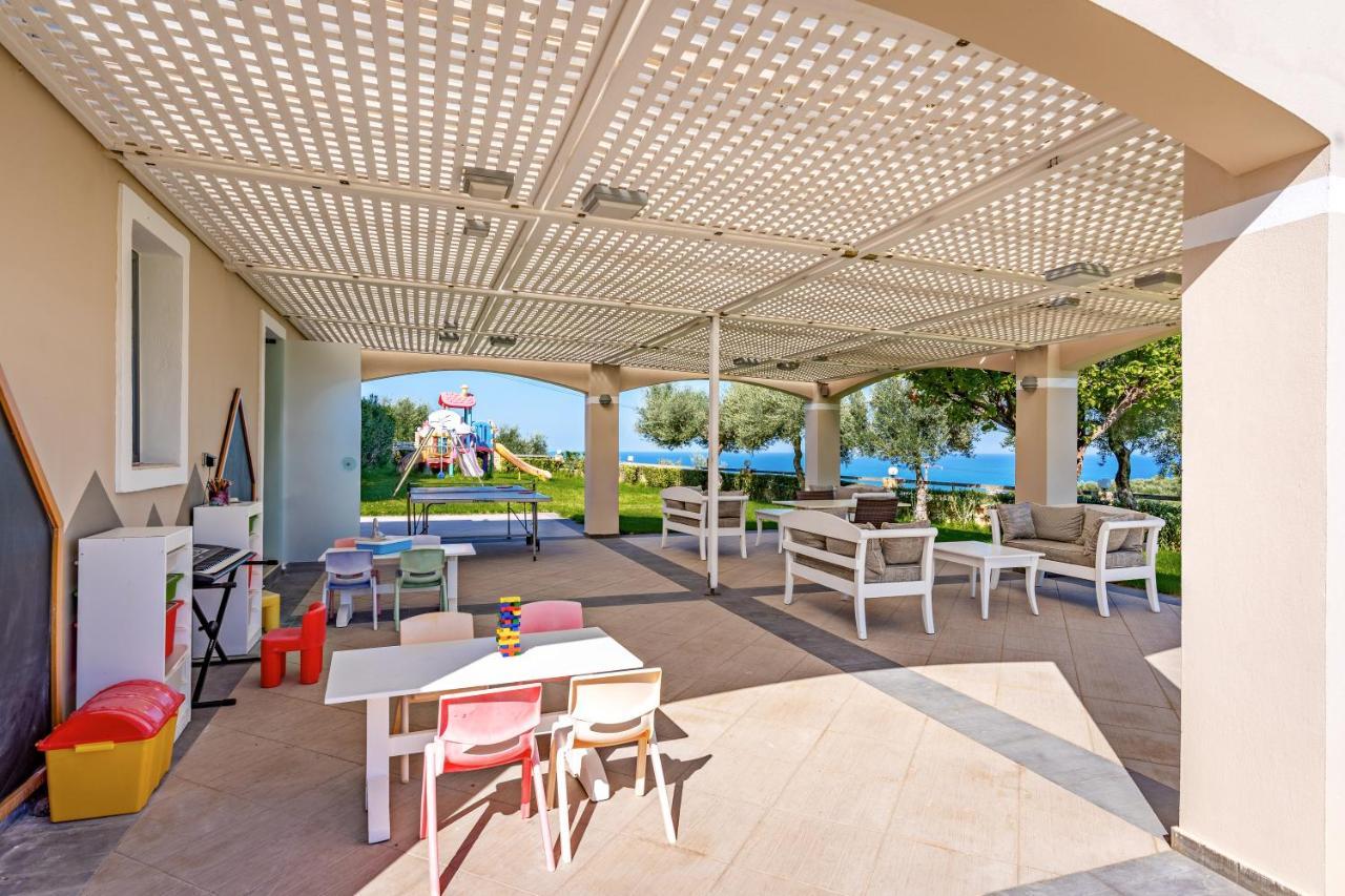 Carme Villas Adelianos Kampos Exterior foto